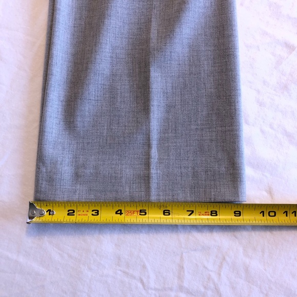 Women's Daisy Fuentes Grey Dress Pants Size 6 Inseam= 33” wide straight cut - Picture 12 of 14